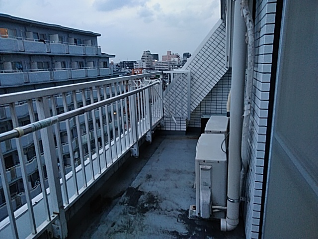 16/28 バルコニー