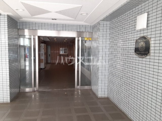 15/20 エントランス