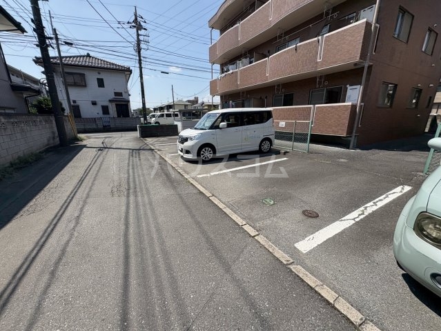 2/6 駐車場