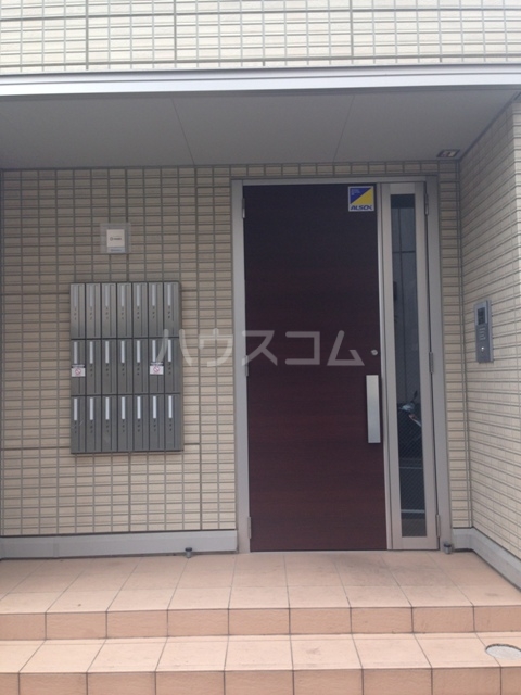 2/5 エントランス