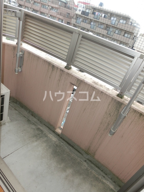 19/30 バルコニー