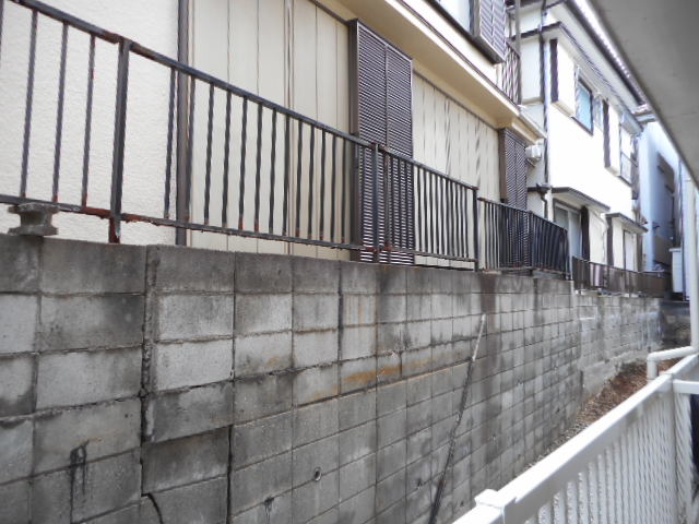 21/30 エントランス