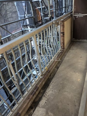 13/17 バルコニー