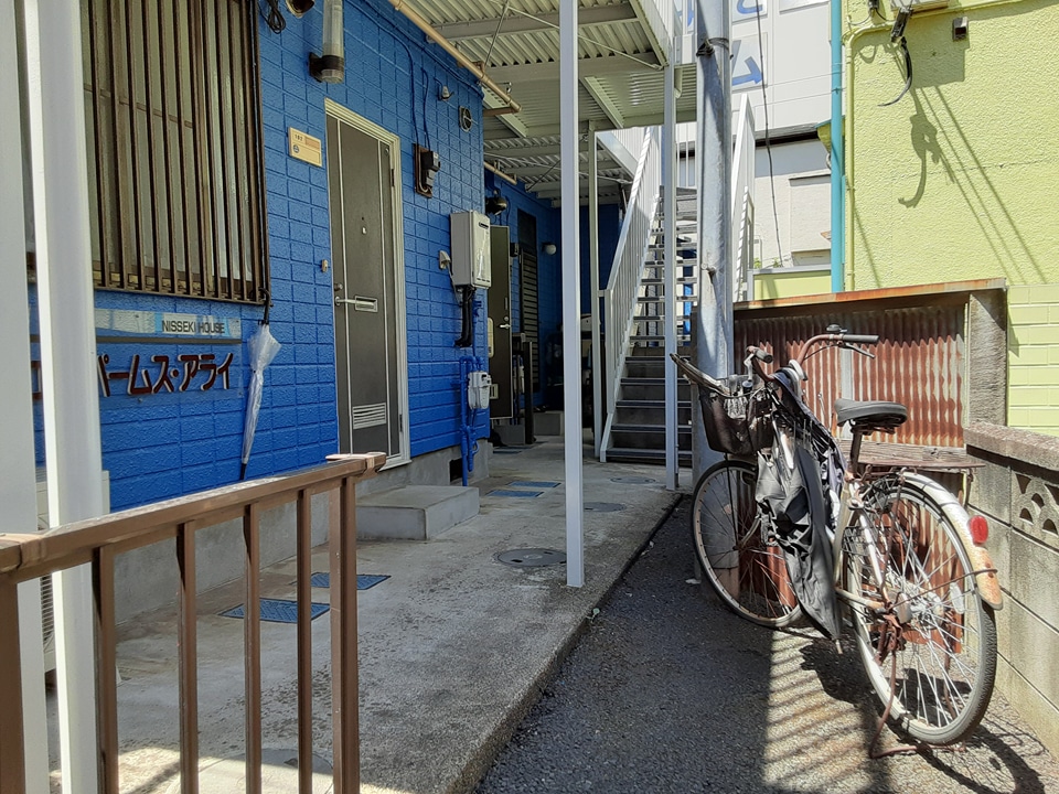 21/27 エントランス