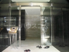 15/19 エントランス