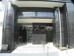 14/19 エントランス