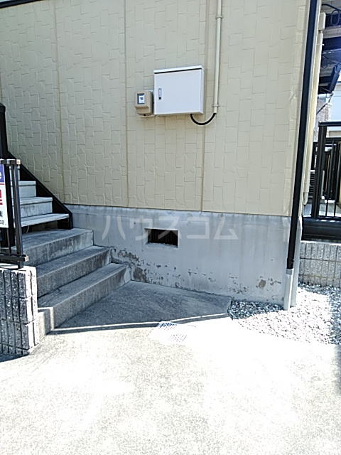 21/29 エントランス