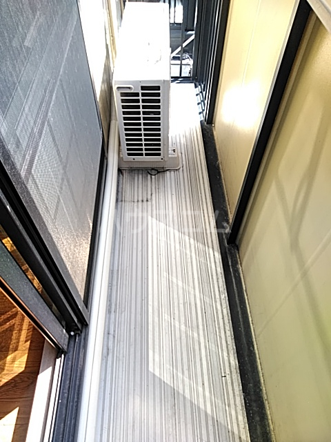 20/30 バルコニー