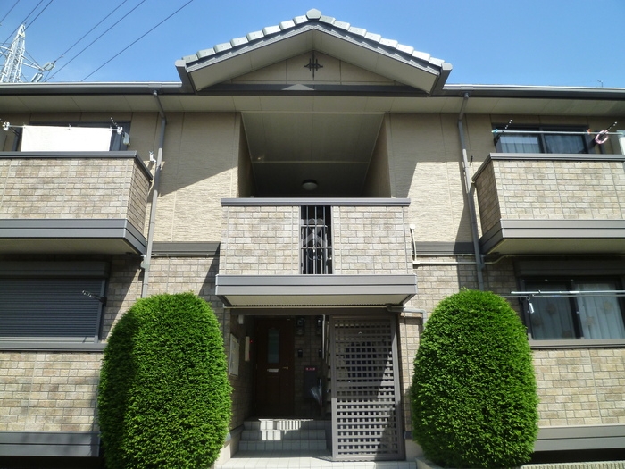 27/30 エントランス