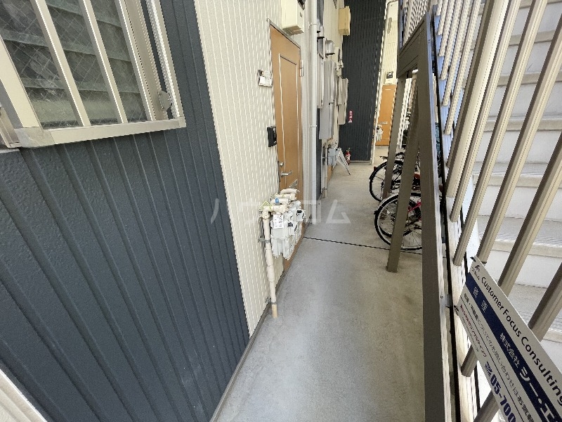 21/24 エントランス