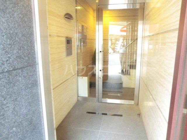 20/22 エントランス