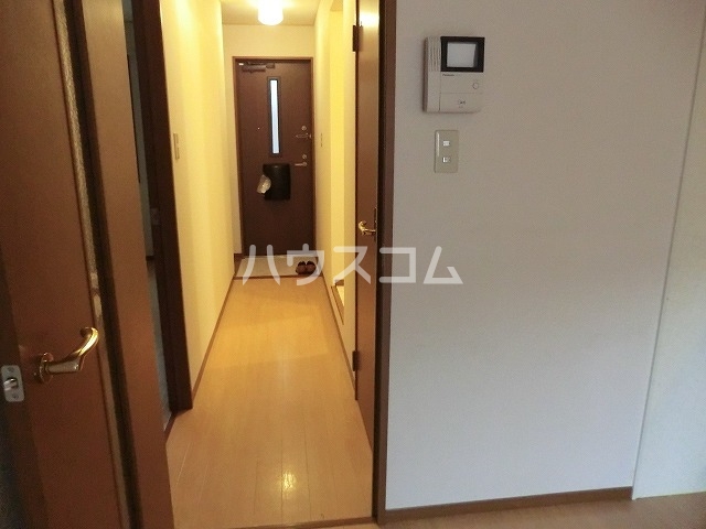 14/30 玄関