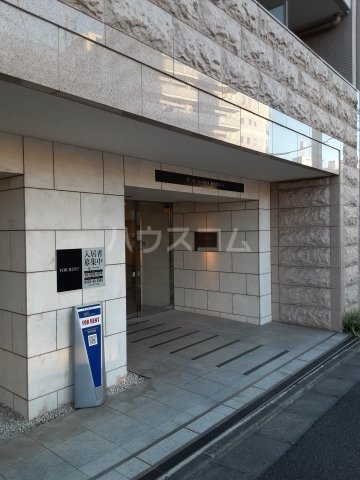 26/30 エントランス