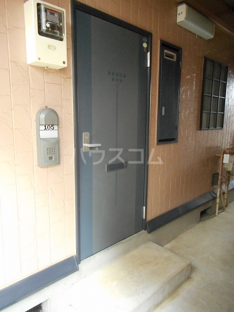 21/26 エントランス