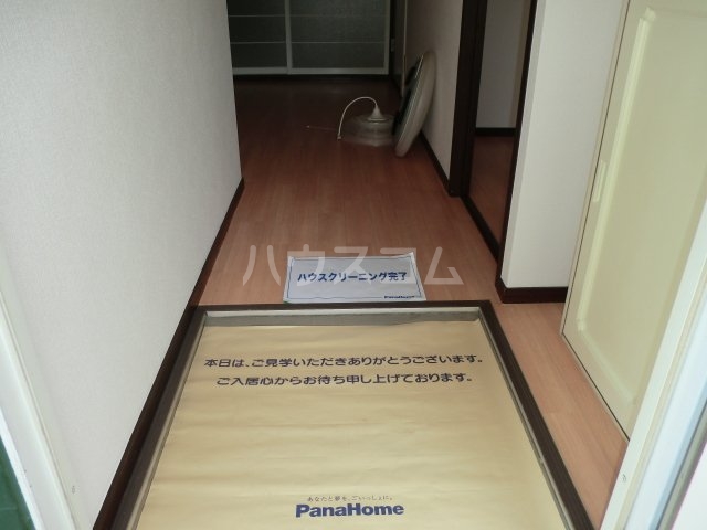17/30 玄関