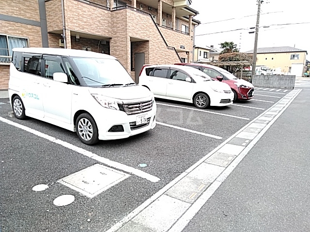 25/30 駐車場