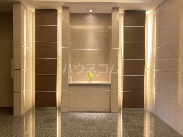 2/3 エントランス