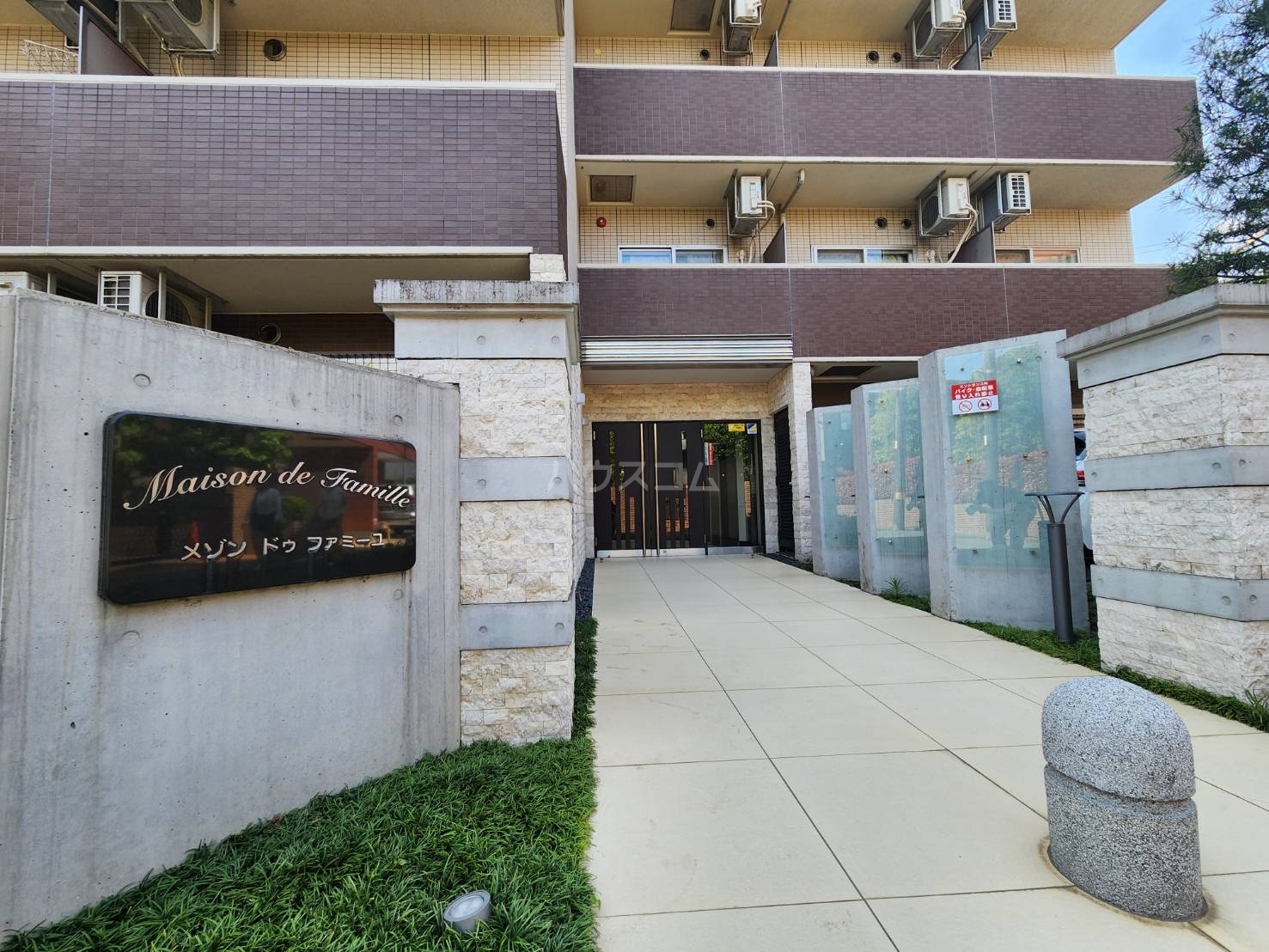 19/29 エントランス