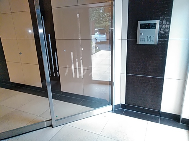 20/29 エントランス