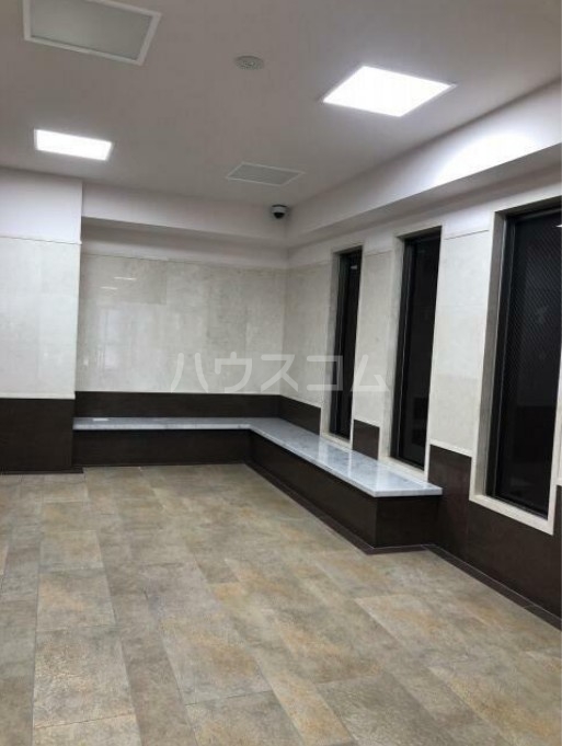 15/25 エントランス