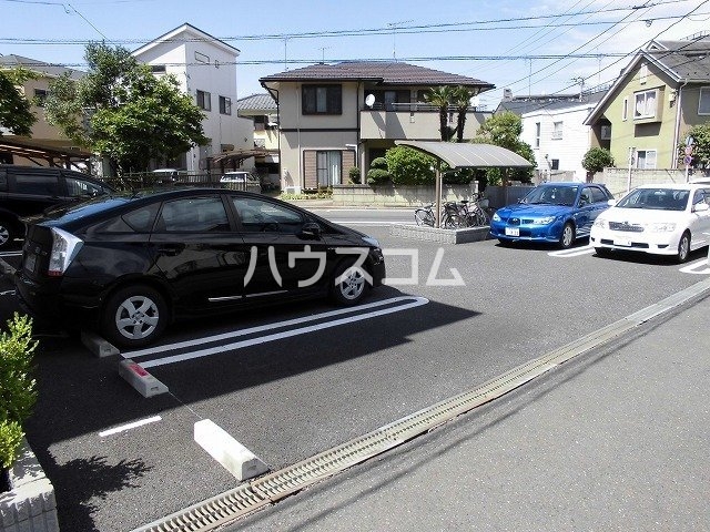 14/19 駐車場
