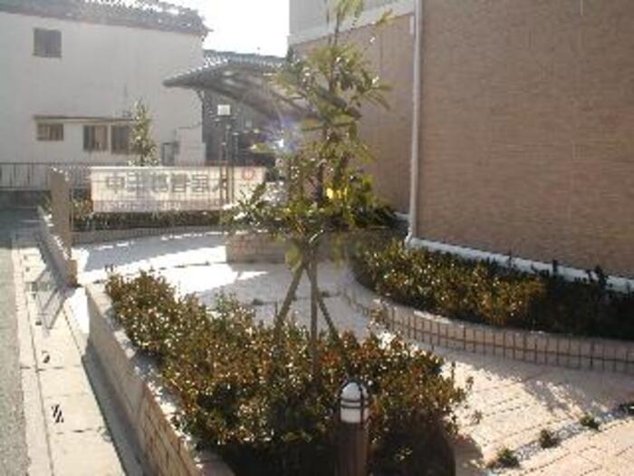 13/23 エントランス