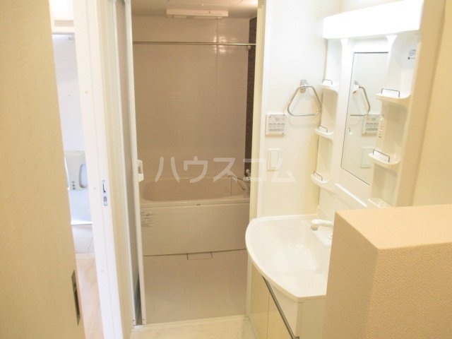 13/30 洗面