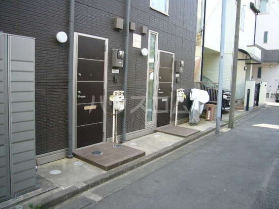 22/30 エントランス