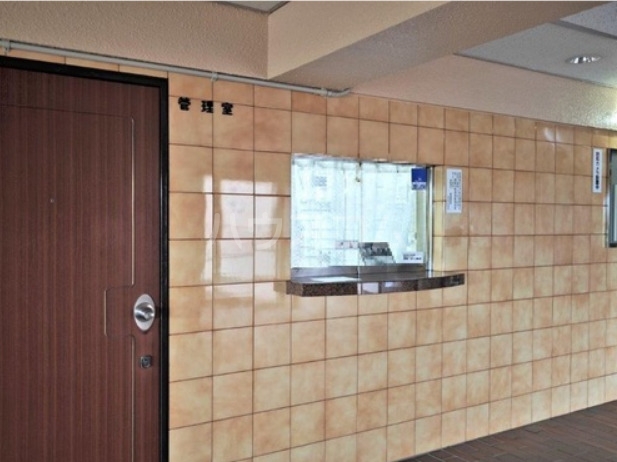 13/21 エントランス