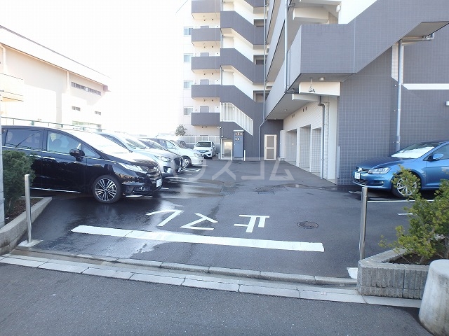 2/10 駐車場