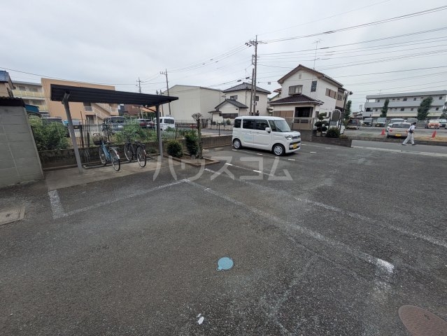 28/30 駐車場