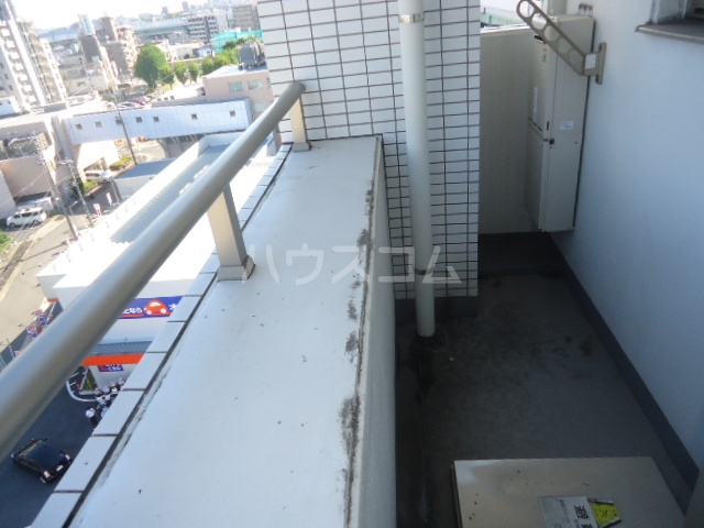 20/28 バルコニー