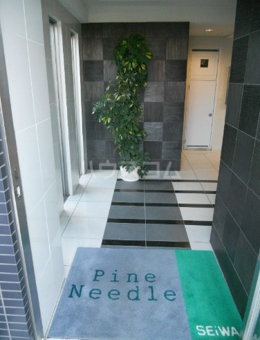 19/22 エントランス