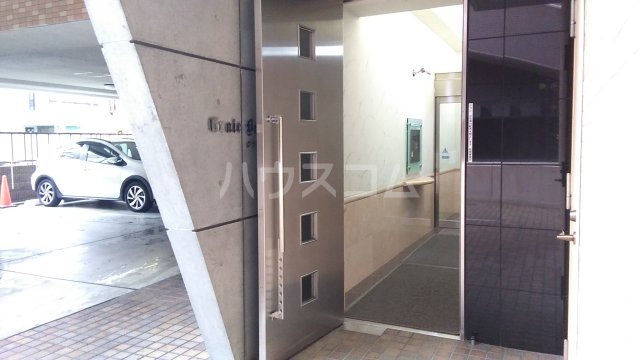 15/25 エントランス