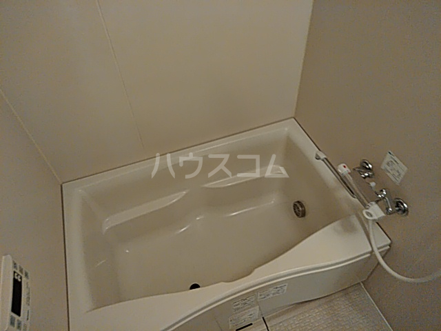 13/30 浴室