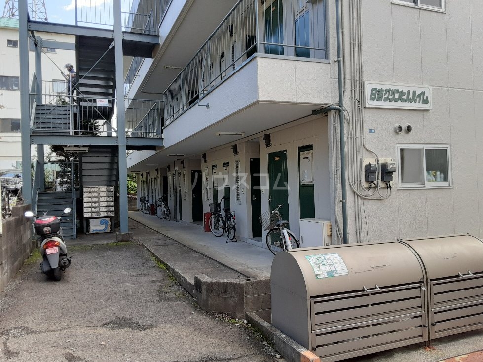 21/29 エントランス