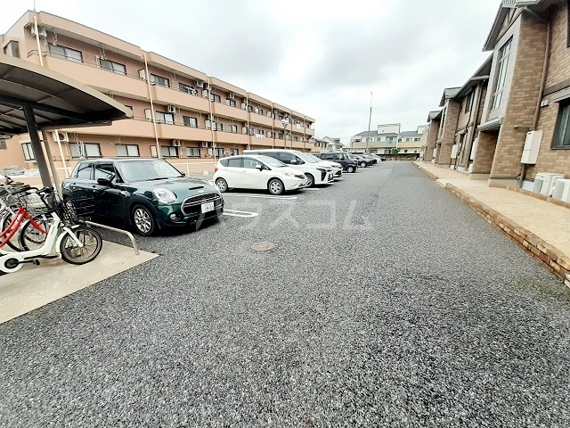 20/30 駐車場