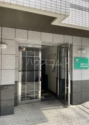 2/4 エントランス