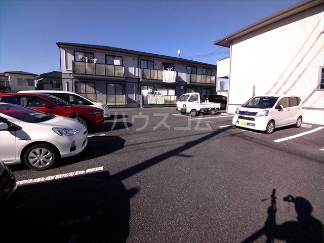 17/18 駐車場