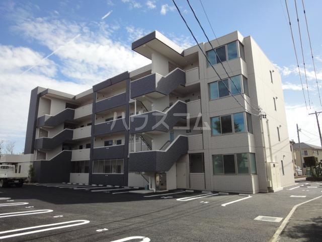 23/30 駐車場