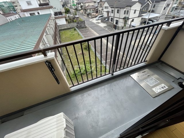 23/30 バルコニー