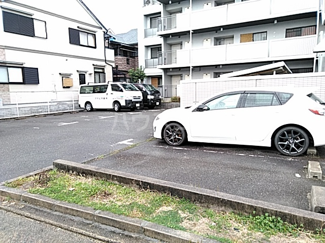 21/30 駐車場