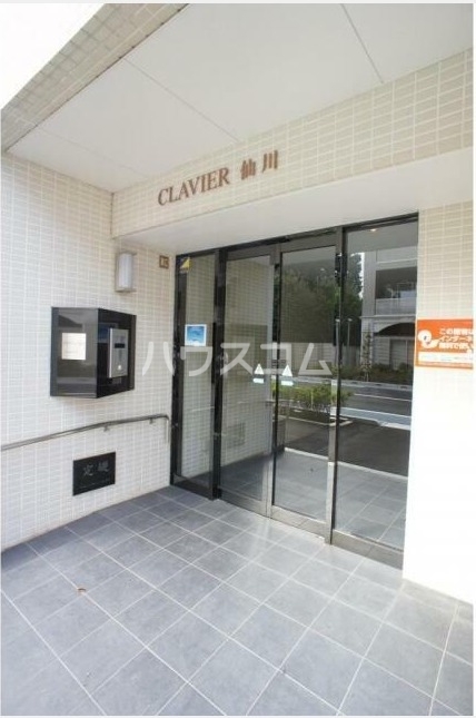 18/28 エントランス