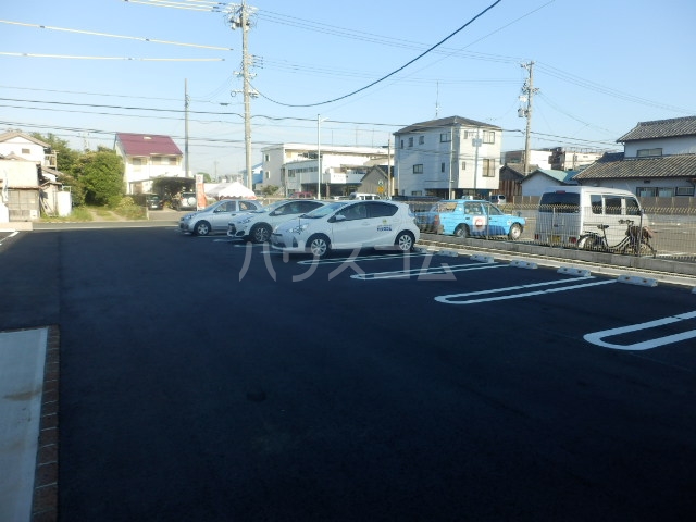 22/26 駐車場
