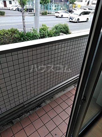 16/27 バルコニー