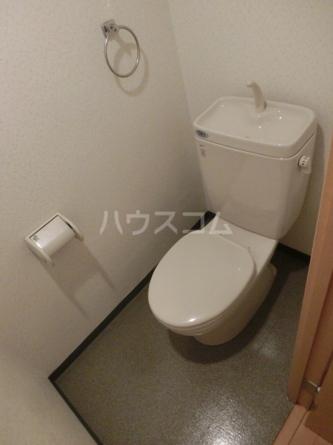 14/30 トイレ