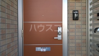 23/29 エントランス