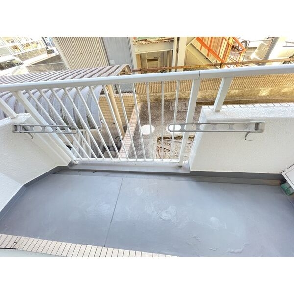 13/22 バルコニー