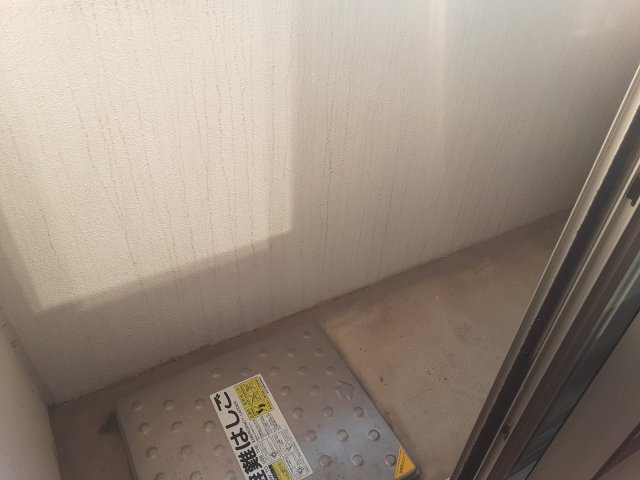 18/27 バルコニー