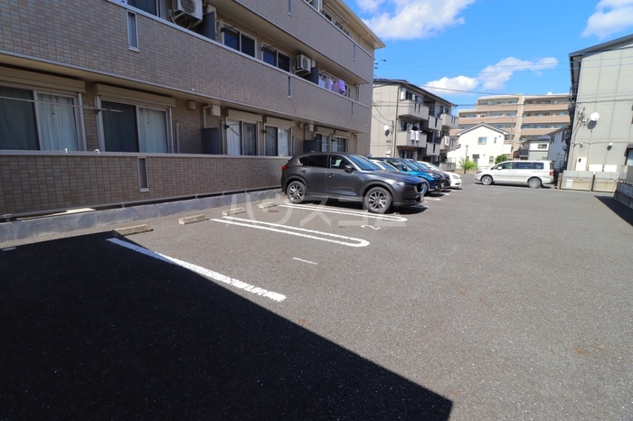 14/21 駐車場